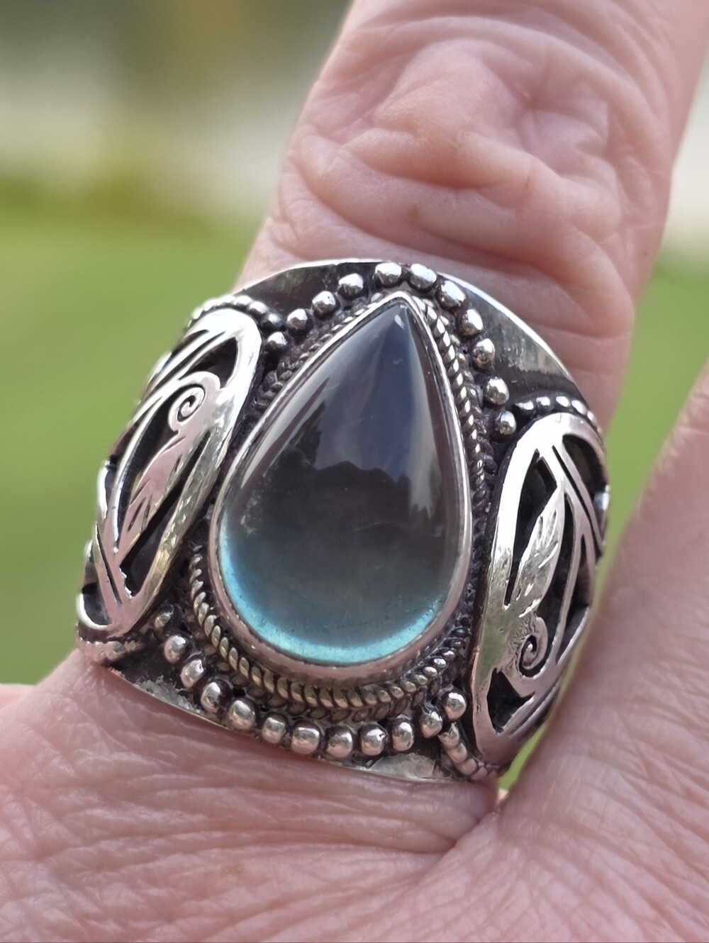 Laboradite Gemstone Ring In A Stunning 925 Sterling Silver Setting (Adjustable)
